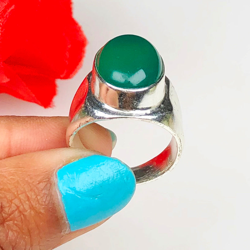 Graceful Green Onyx Ring for Women