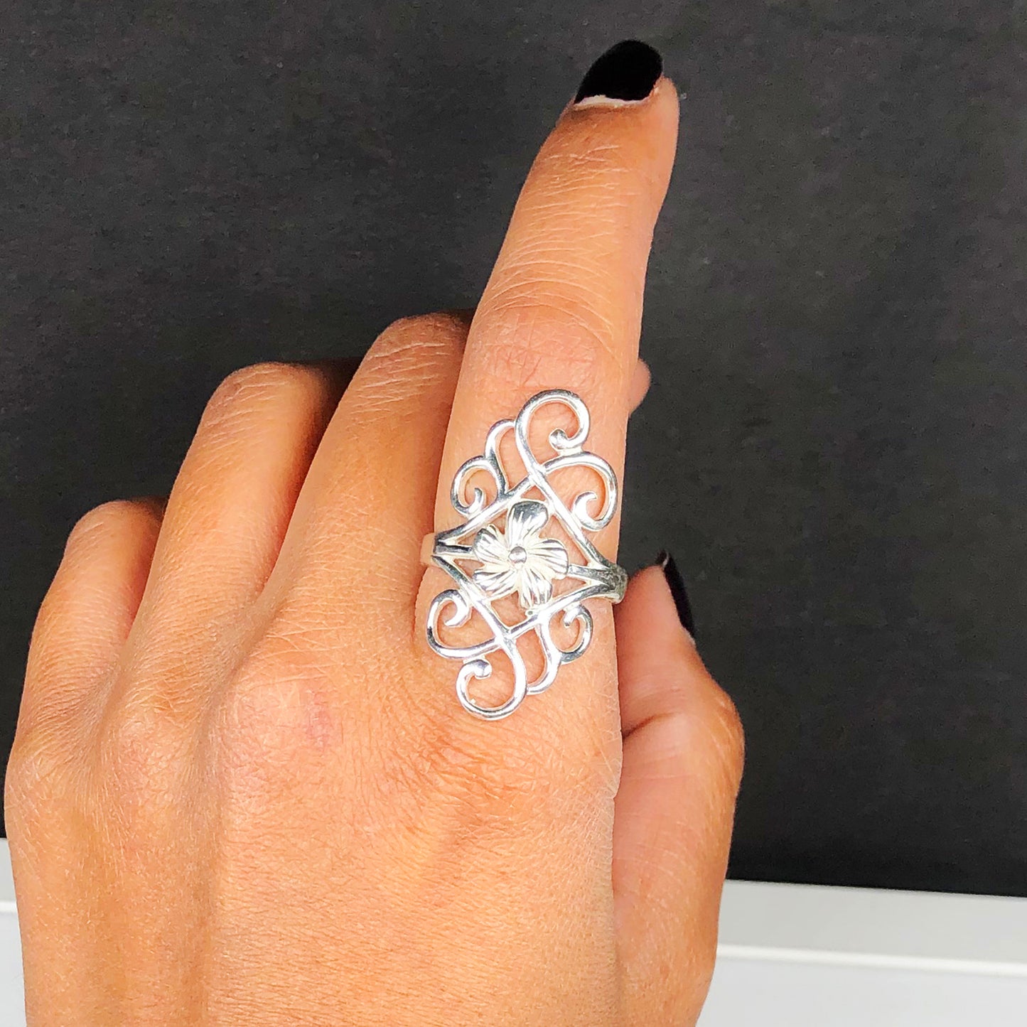 Tibet Sliver Ring for women and Girls stylish skin friendly nickle free,Flower Design
