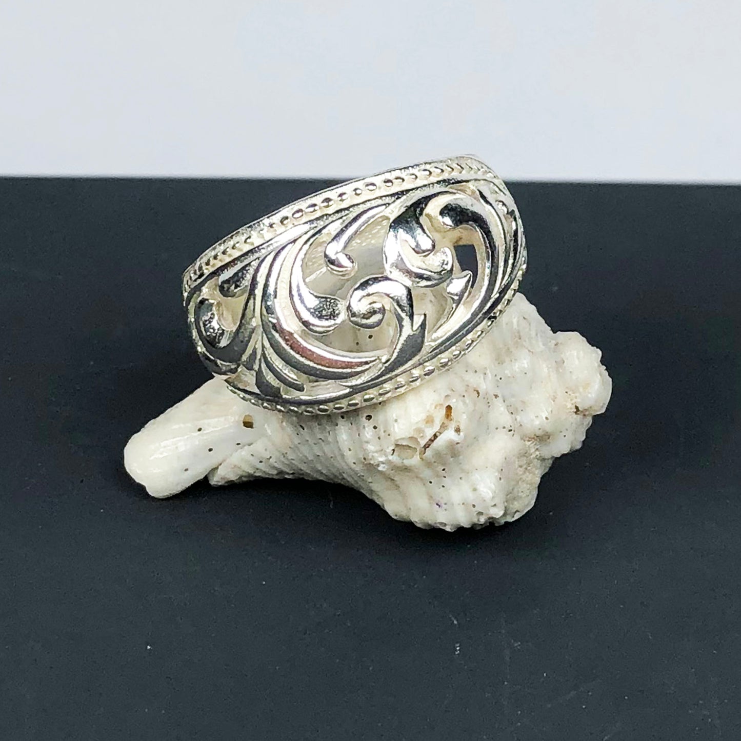 Tibet Sliver Ring for women and Girls stylish skin friendly nickle free,Elegant Design