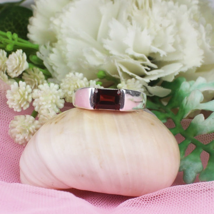 Fantastic Red Ruby Ring for Women and Girls