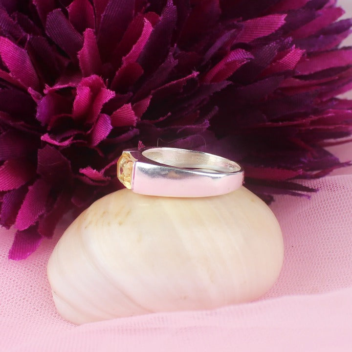 Fashionable Yellow Cirtine Ring for Women and Girls