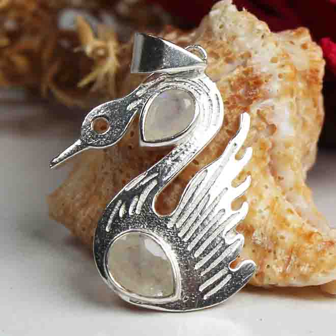 Gorgeous White Moonstone Pendant