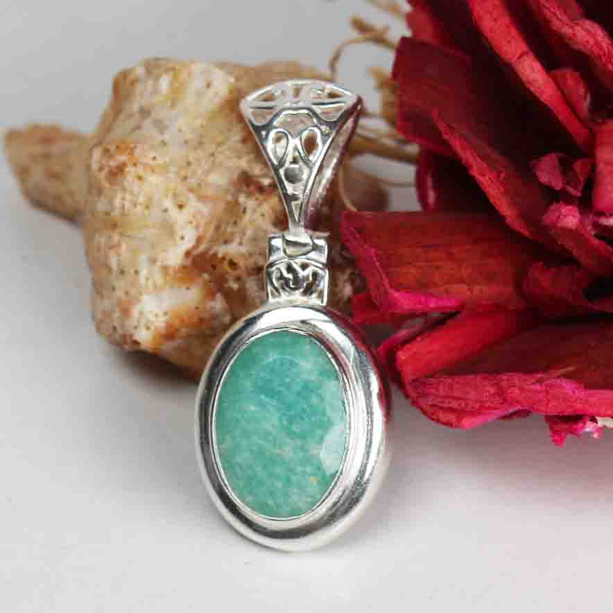 Fashionable Blue Amazonite Pendant