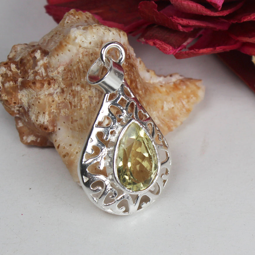 Fantastic Green Peridot Pendant