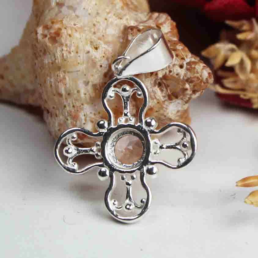Superb Pink Rose Quartz Pendant