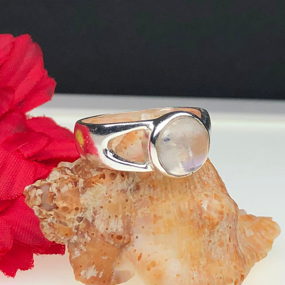 Elegant White Moonstone Ring Main Metal Brass, Silver Coated