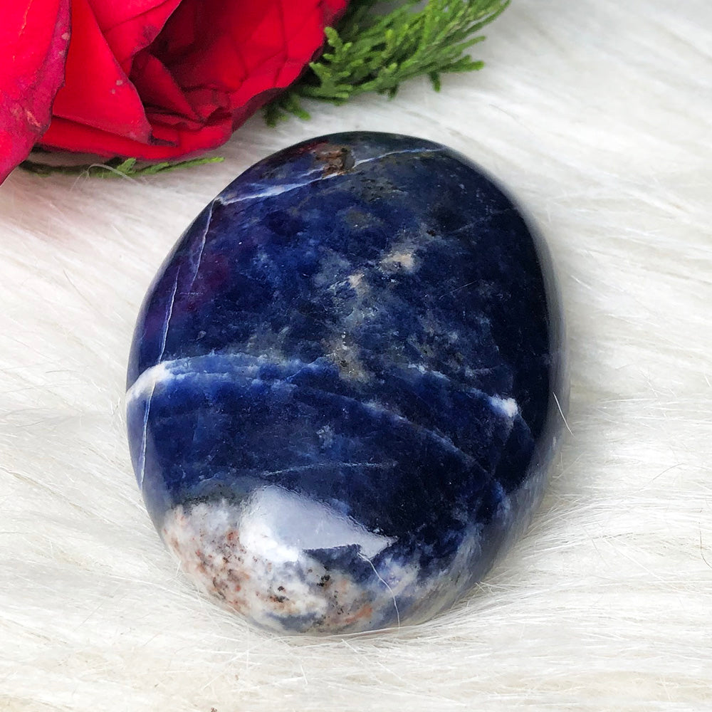 Sodalite Palmstone – Intuition, Truth & Mental Clarity
