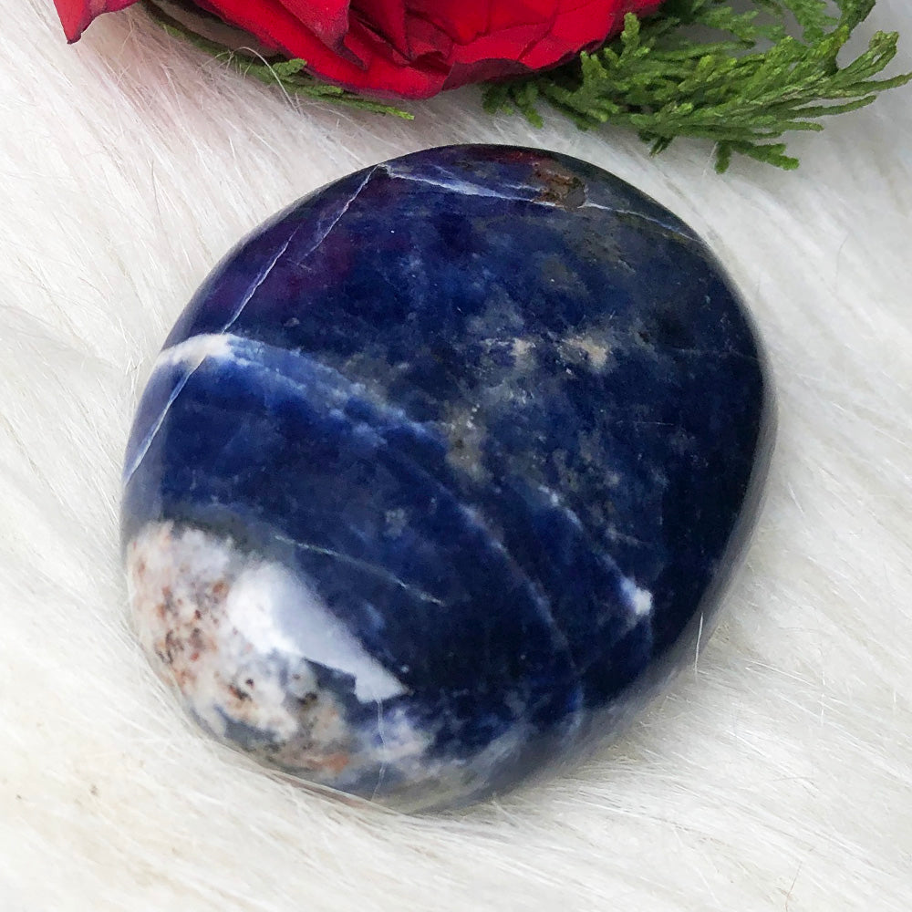 Sodalite Palmstone – Intuition, Truth & Mental Clarity