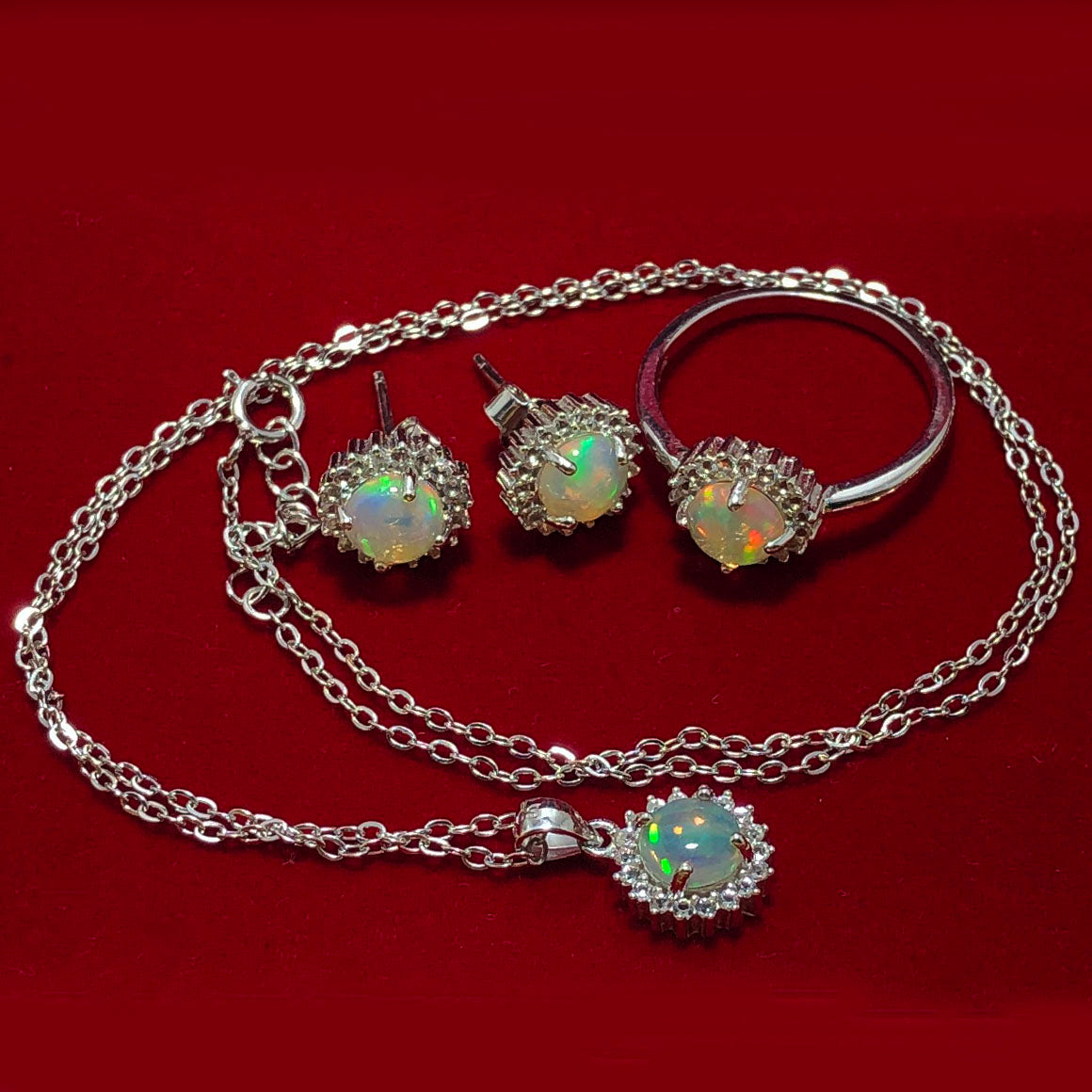 Very Beautiful Opal Sterling Silver Necklace Set