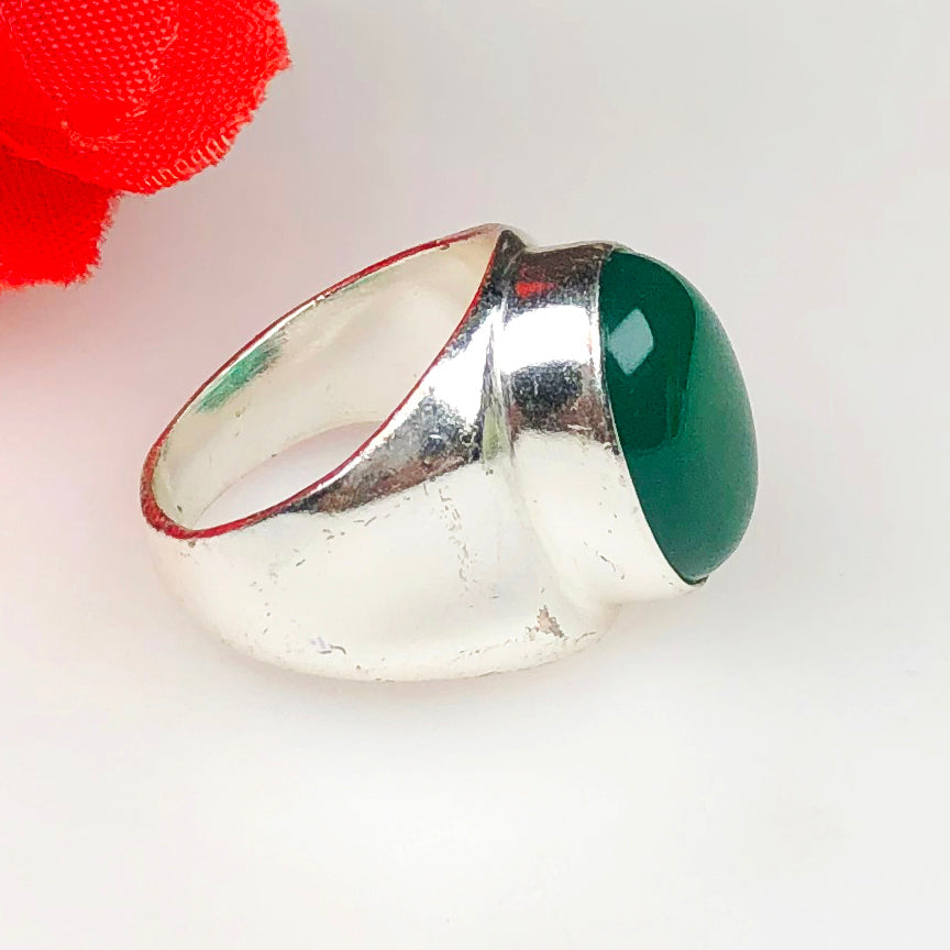 Graceful Green Onyx Ring for Women