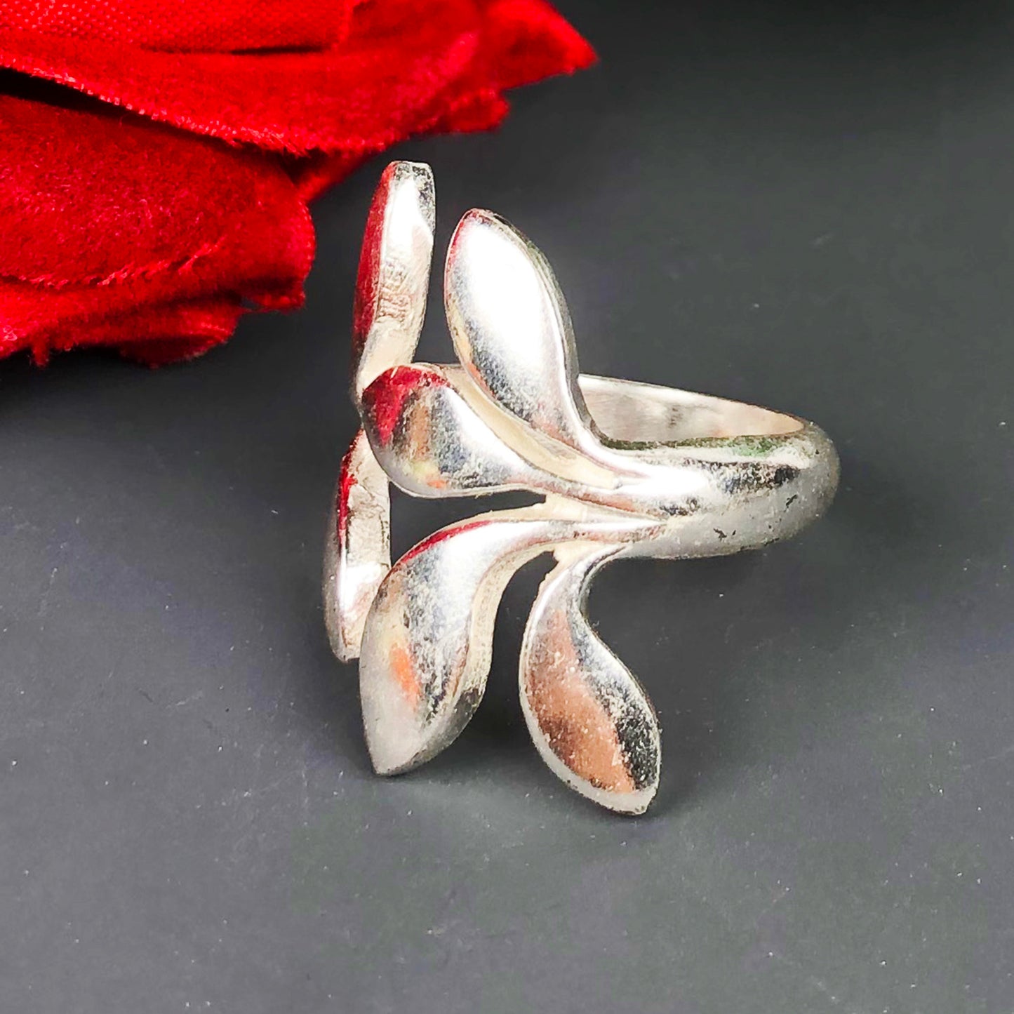 Tibet Sliver Ring for women and Girls stylish skin friendly nickle free,Dazzling Design