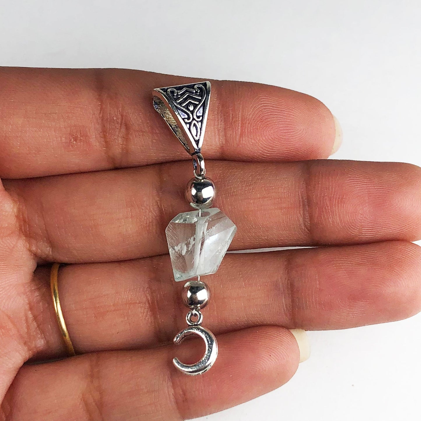 Blue Aquamarine Pendant Healing for Women and Girls Pendant