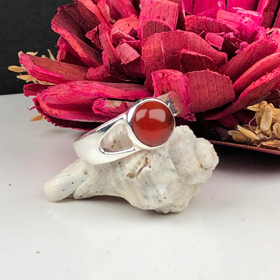 Very pretty Red Carnelian Ring Main Metal Brass, Silver Coated