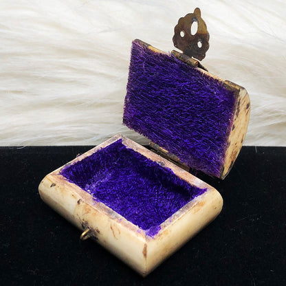 Red Onyx Box – Crystal Jewelry or Keepsake Holder for Strength & Protection
