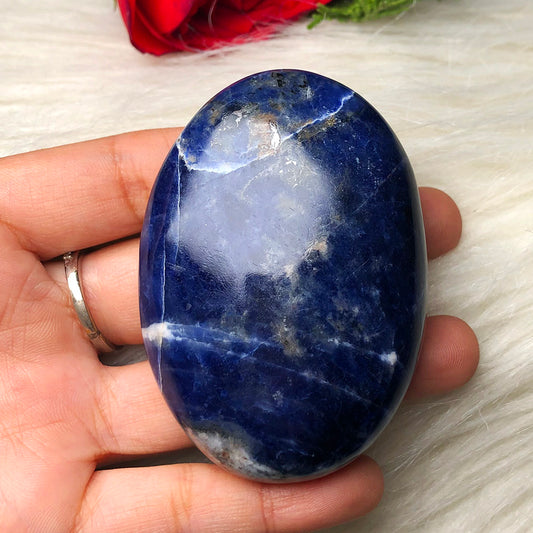 Sodalite Palmstone – Intuition, Truth & Mental Clarity
