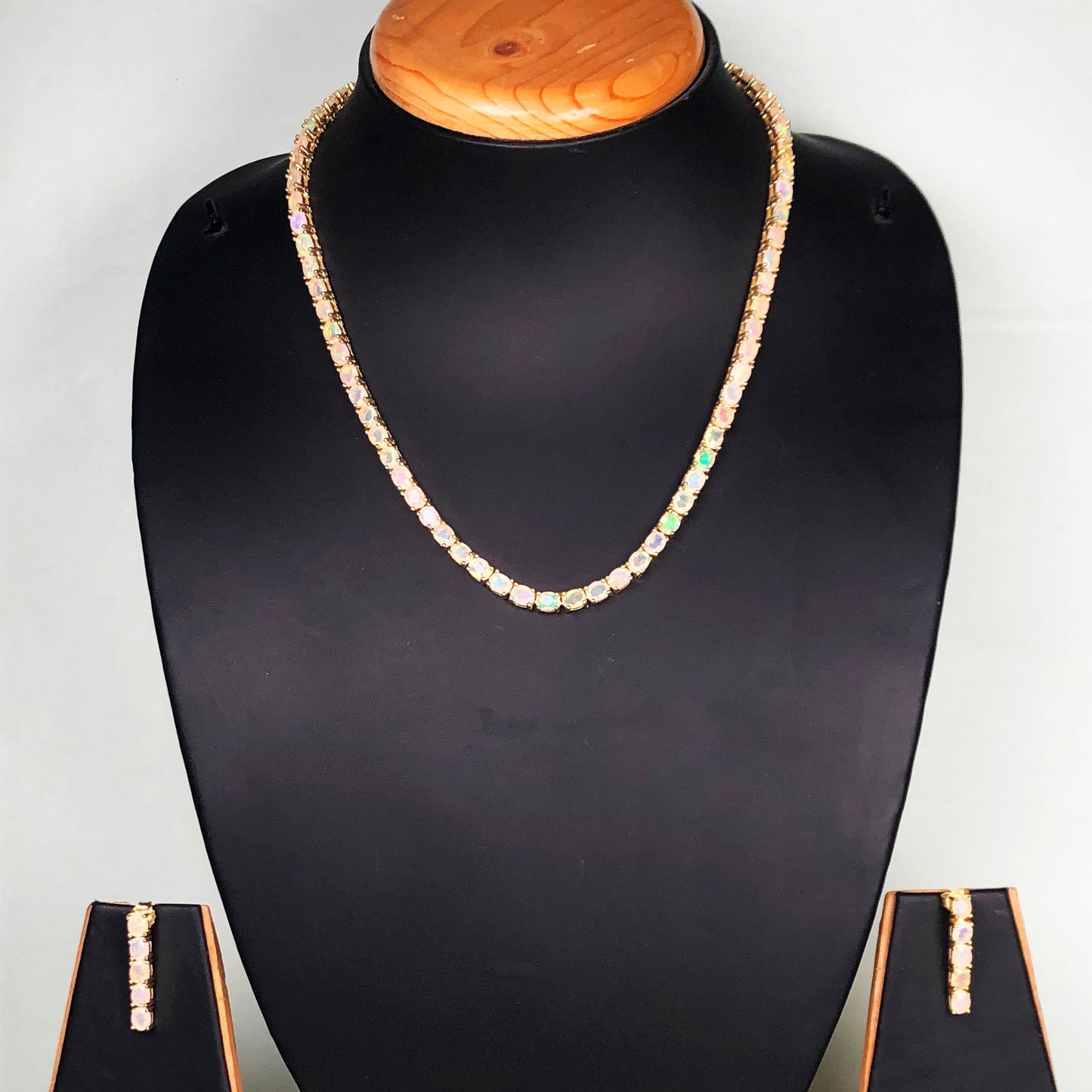 Gorgeous White Ethiopian opal Sterling Silver Necklace Earrings Set