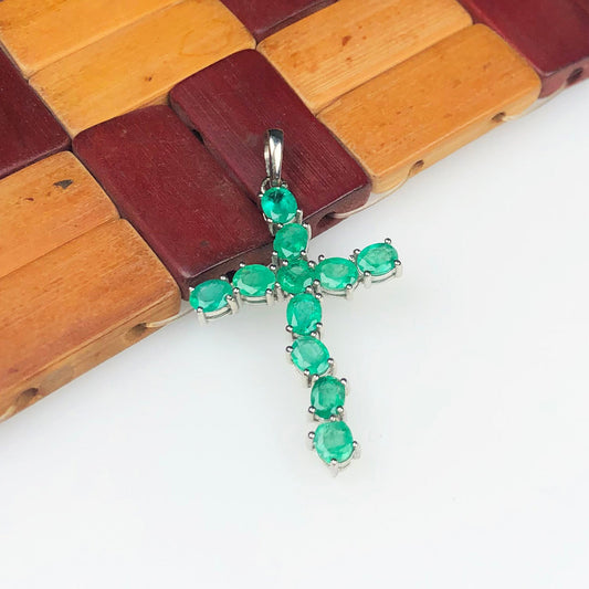 One of a kind Green Emerald Sterling Silver Pendant